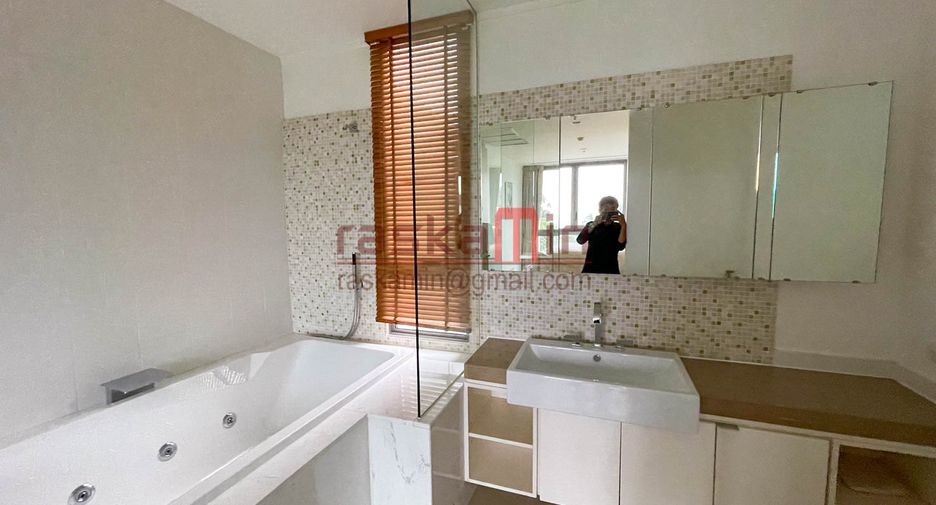 For rent 2 bedrooms condo in Bang Lamung, Chonburi
