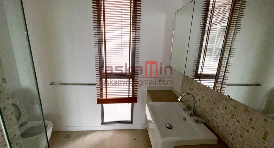 For rent 2 bedrooms condo in Bang Lamung, Chonburi