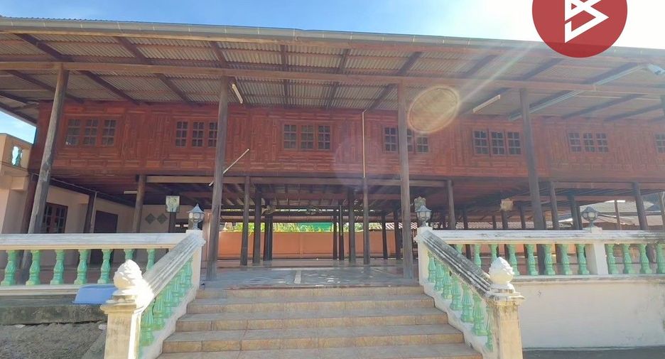 Haus zum Kauf mit Studio in Ban Lat, Phetchaburi