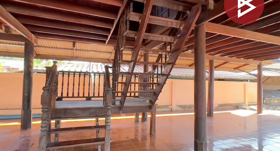 Haus zum Kauf mit Studio in Ban Lat, Phetchaburi