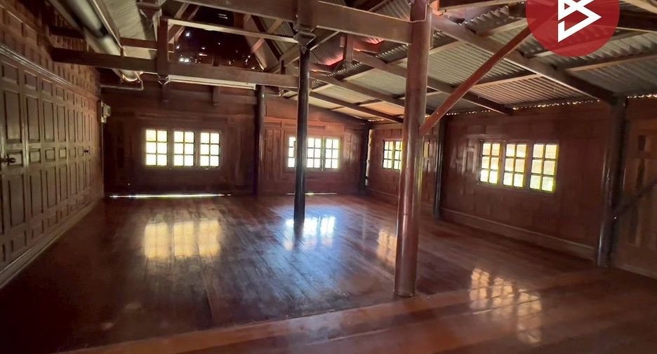 Haus zum Kauf mit Studio in Ban Lat, Phetchaburi