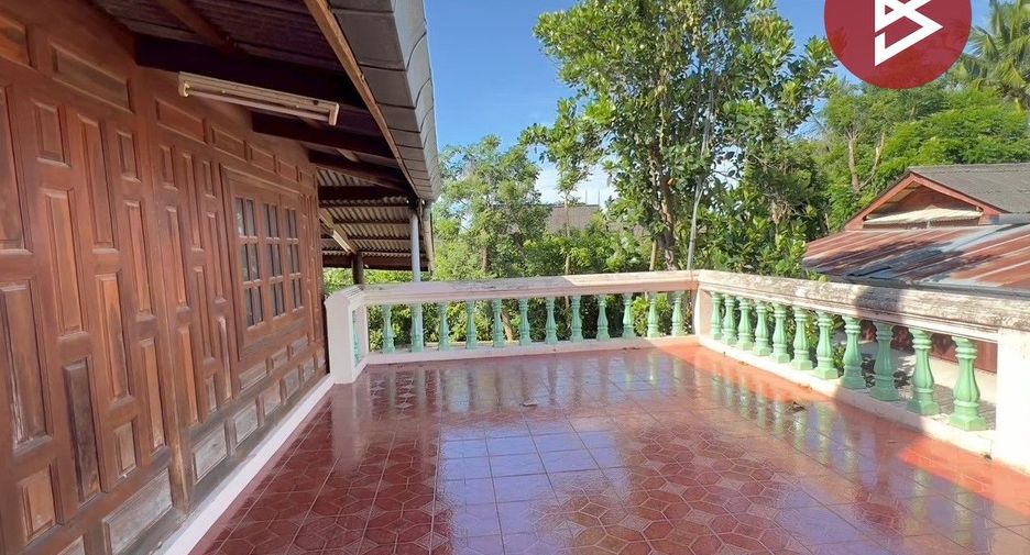 Haus zum Kauf mit Studio in Ban Lat, Phetchaburi