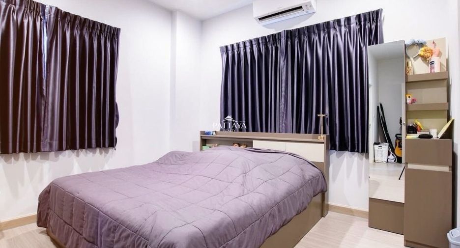 For sale 4 bedrooms house in Bang Lamung, Chonburi