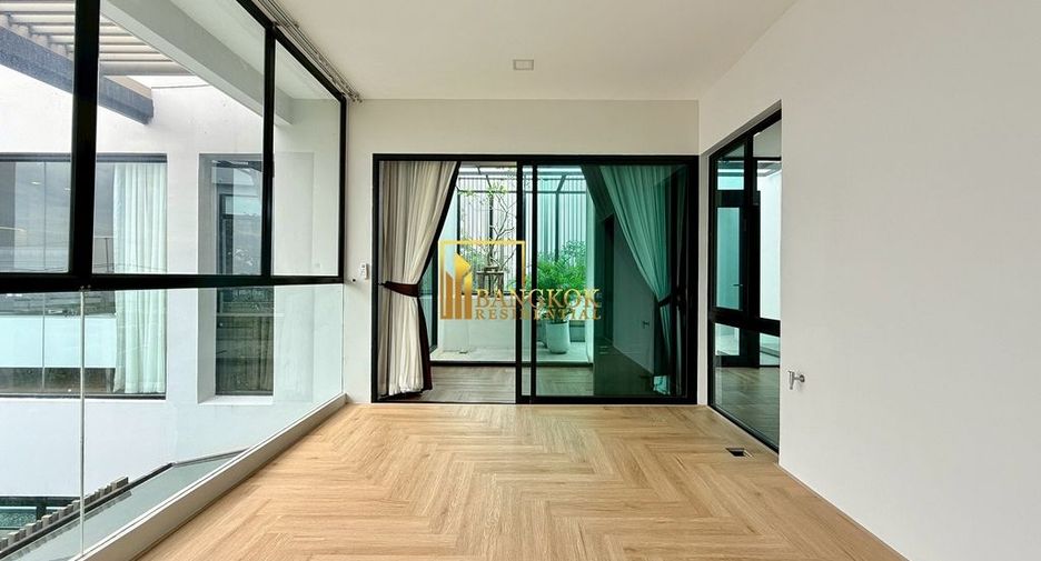 À louer 5 chambres maison à Saphan Sung, Bangkok