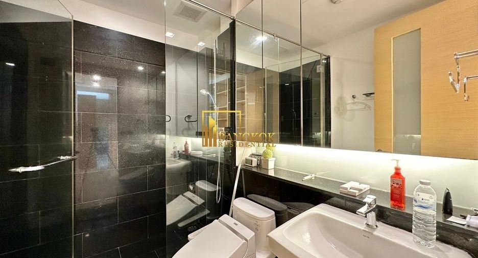 For rent 3 bedrooms condo in Khlong Toei, Bangkok
