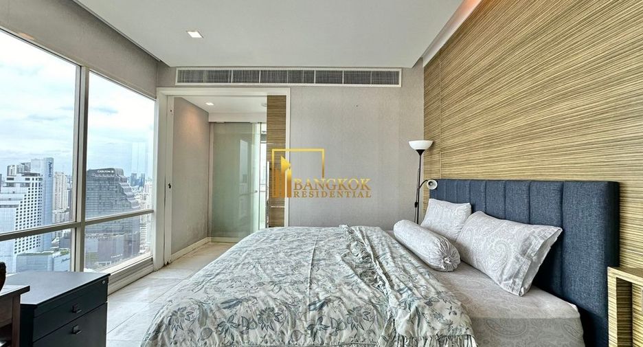 For rent 3 bedrooms condo in Khlong Toei, Bangkok