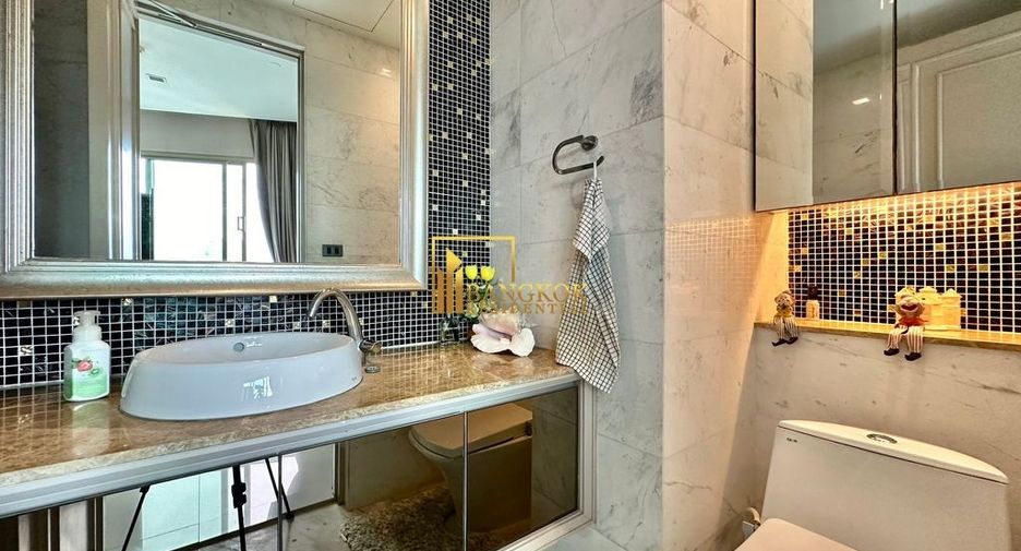 For rent 3 bedrooms condo in Khlong Toei, Bangkok