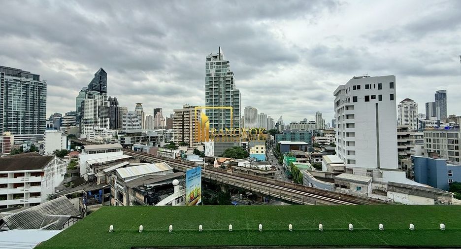Wohnung zur Miete mit 2 Zimmer in Khlong Toei, Bangkok