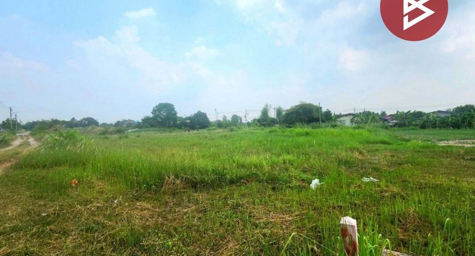 Продажа Участок в Ban Bueng, Чонбури