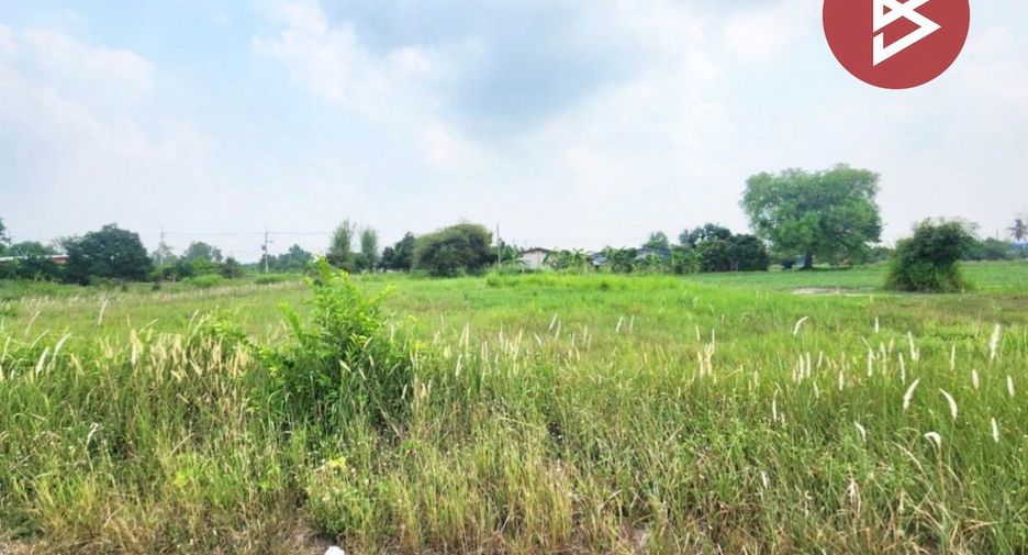 Продажа Участок в Ban Bueng, Чонбури