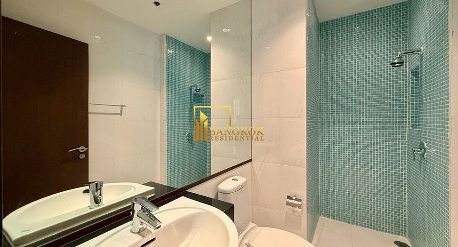 For rent 3 bedrooms apartment in Pathum Wan, Bangkok