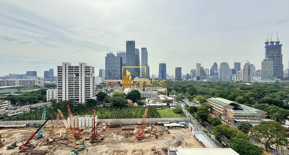 For rent 3 bedrooms apartment in Pathum Wan, Bangkok