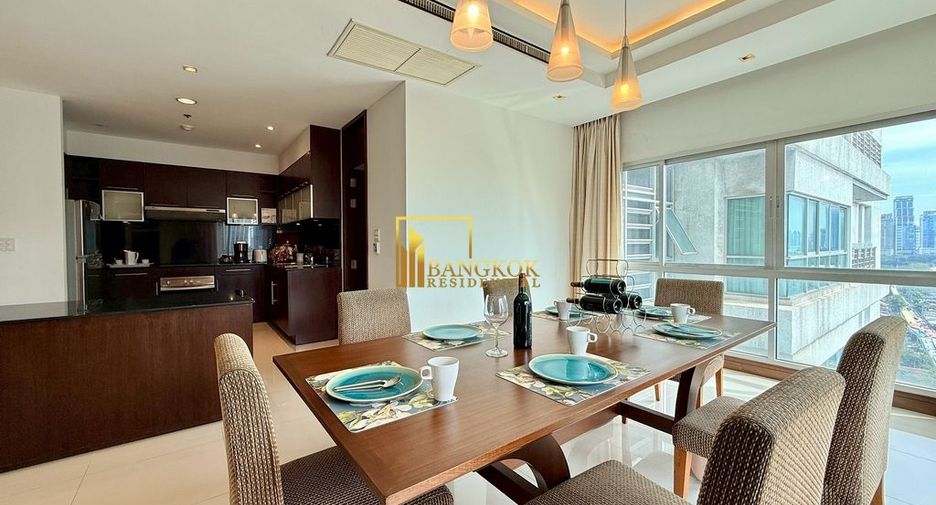 For rent 3 bedrooms apartment in Pathum Wan, Bangkok