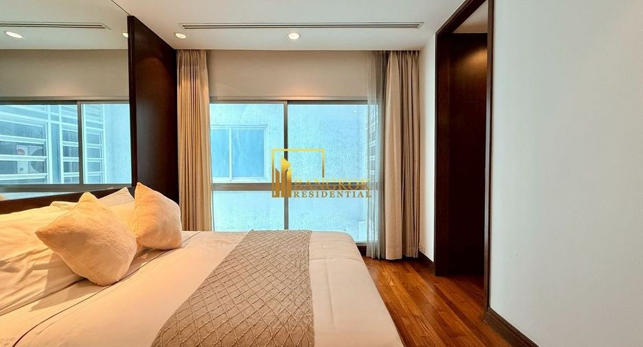 For rent 3 bedrooms apartment in Pathum Wan, Bangkok
