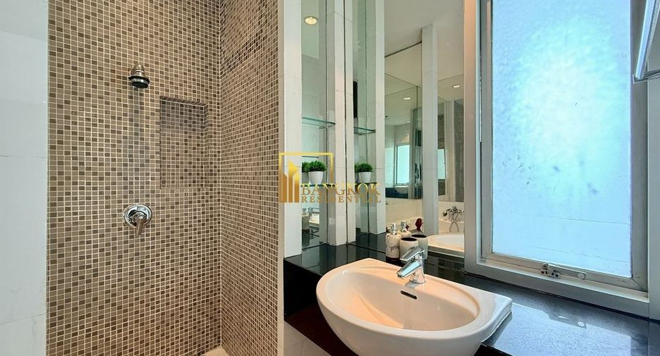 For rent 3 bedrooms apartment in Pathum Wan, Bangkok