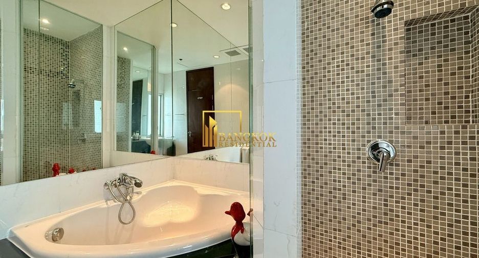 For rent 3 bedrooms apartment in Pathum Wan, Bangkok