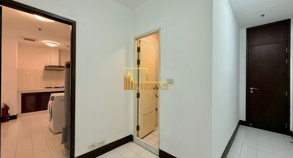 For rent 3 bedrooms apartment in Pathum Wan, Bangkok