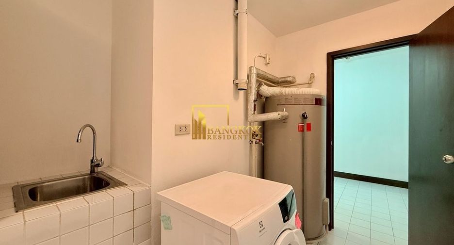 For rent 3 bedrooms apartment in Pathum Wan, Bangkok