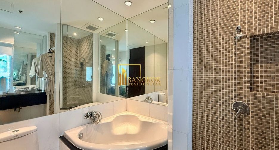 For rent 3 bedrooms apartment in Pathum Wan, Bangkok
