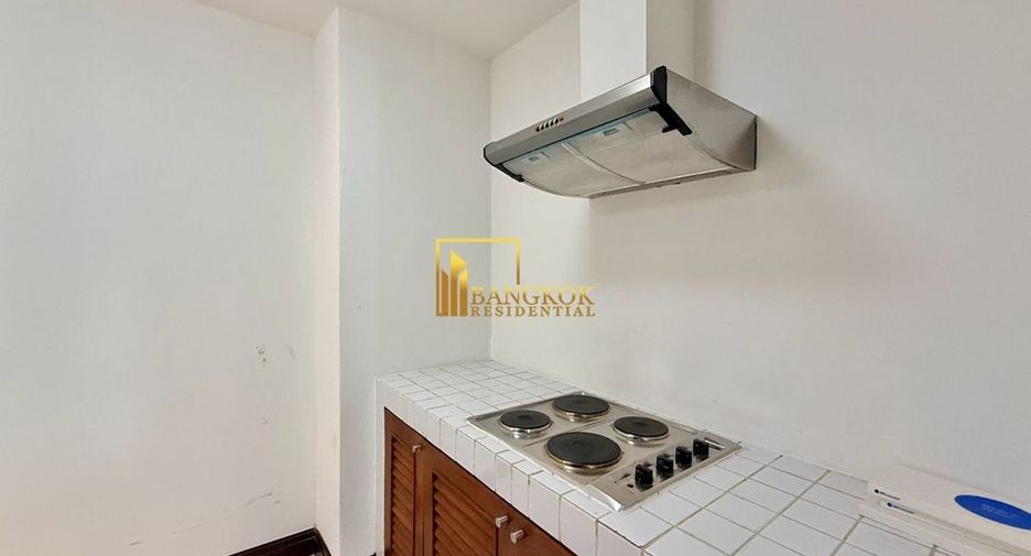 For rent 3 bedrooms apartment in Pathum Wan, Bangkok