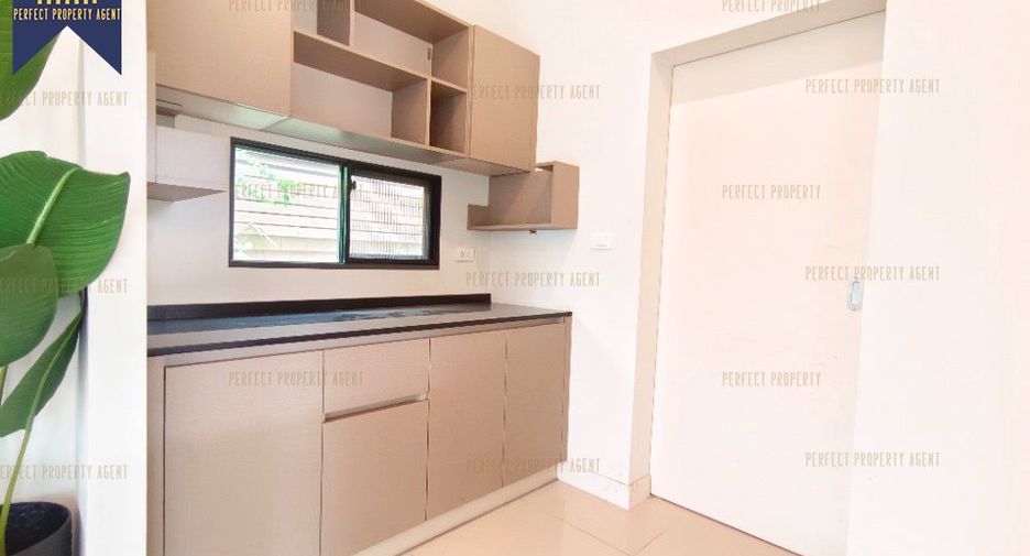 For sale 3 bedrooms house in Pak Kret, Nonthaburi