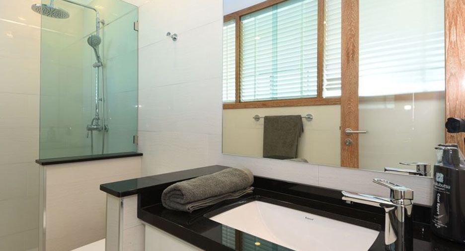 For sale 3 bedrooms apartment in Bang Lamung, Chonburi