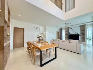 Haus zum Kauf mit 4 Zimmer in Bang Lamung, Chonburi