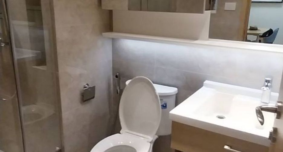 For sale 1 bed condo in Yan Nawa, Bangkok