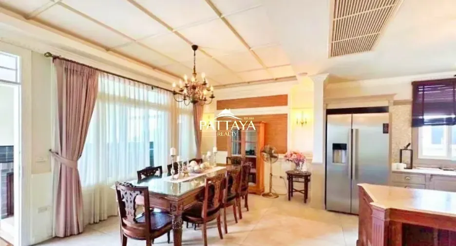 For rent and for sale 5 bedrooms house in Bang Lamung, Chonburi