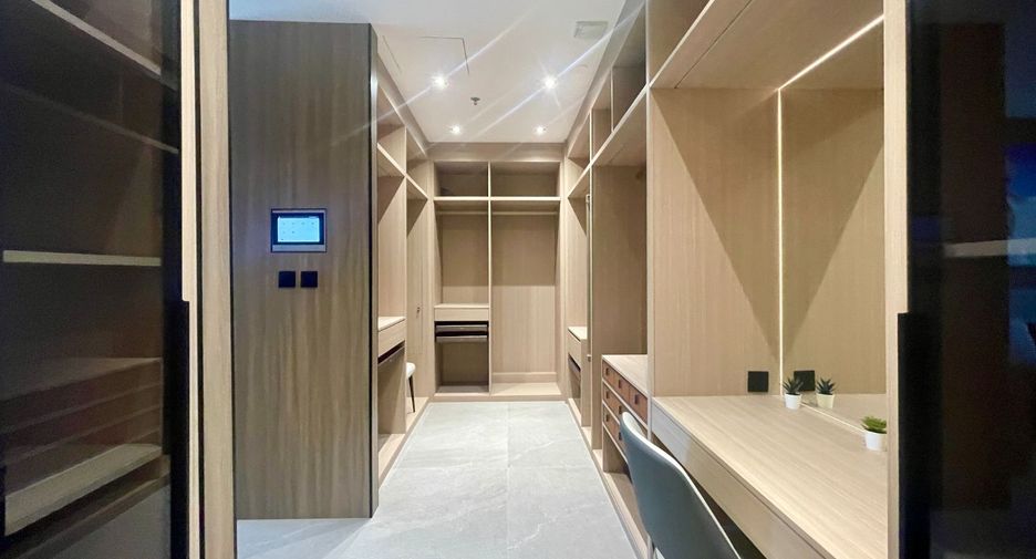 ขาย 2 ห้องนอน คอนโด ใน คลองเตย, กรุงเทพฯ