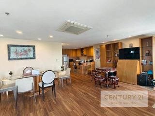 For rent 3 bedrooms condo in Yan Nawa, Bangkok