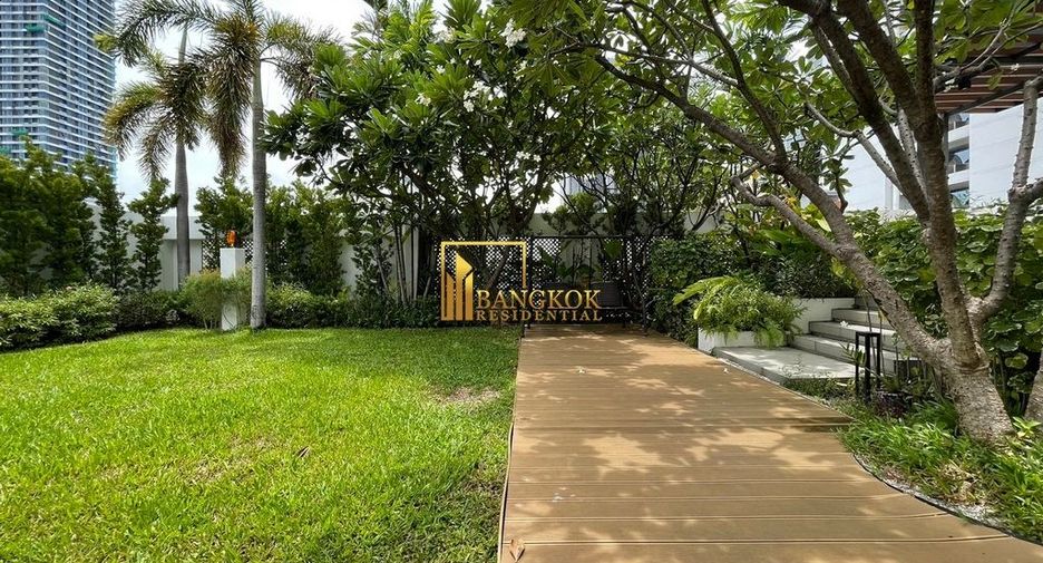 For rent 3 bedrooms apartment in Watthana, Bangkok