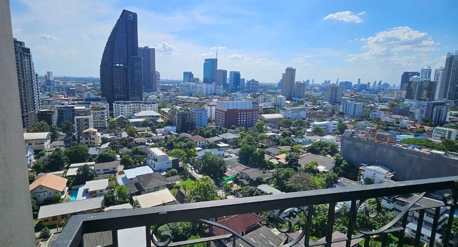 Wohnung zum Kauf mit 1 Zimmer in Khlong Toei, Bangkok