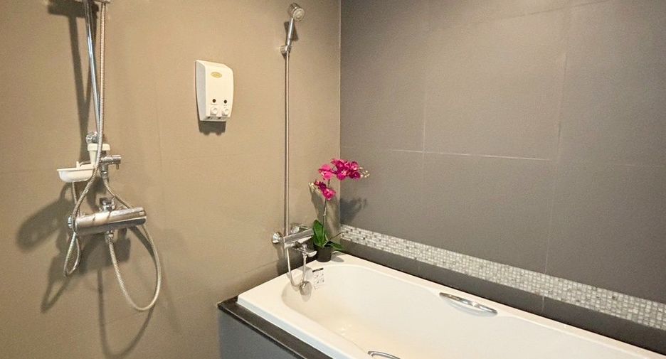 Wohnung zum Kauf mit 1 Zimmer in Khlong Toei, Bangkok