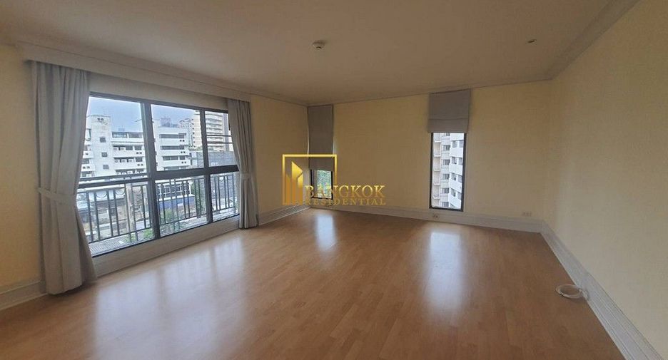 Apartamento en alquiler de 3 habitaciones en Khlong Toei, Bangkok