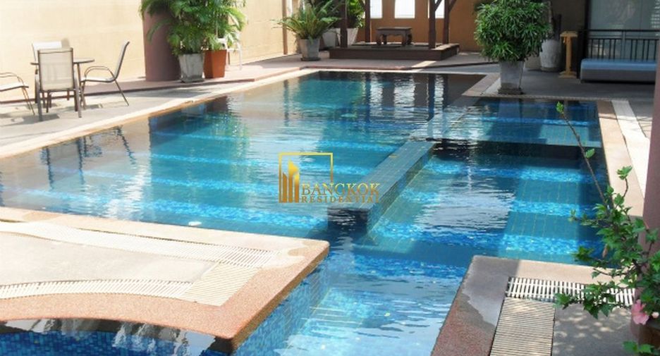 Apartamento en alquiler de 3 habitaciones en Khlong Toei, Bangkok