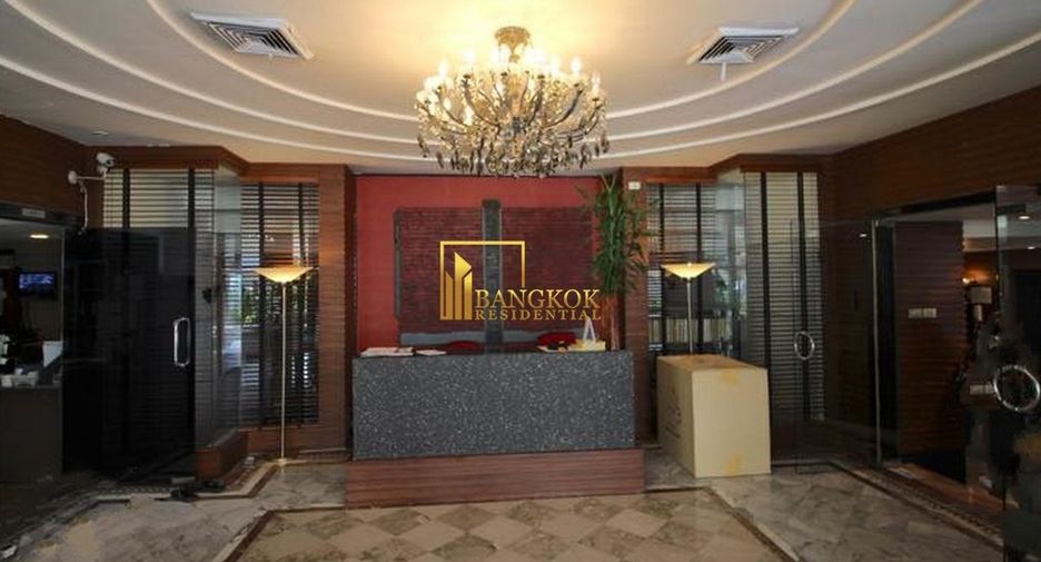 Apartamento en alquiler de 3 habitaciones en Khlong Toei, Bangkok