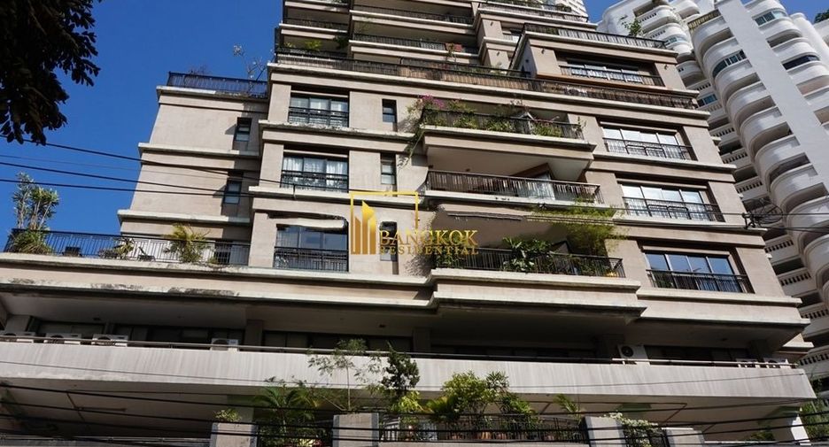 Apartamento en alquiler de 3 habitaciones en Khlong Toei, Bangkok