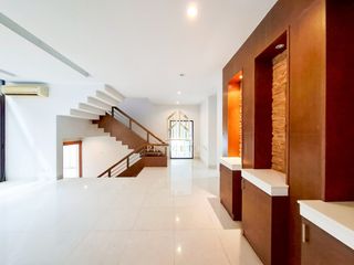 出售 4 卧室 独立屋 在 Bang Phli, Samut Prakan