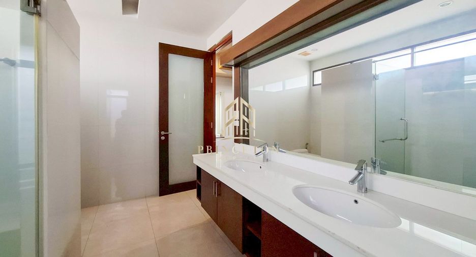 Haus zum Kauf mit 4 Zimmer in Bang Phli, Samut Prakan