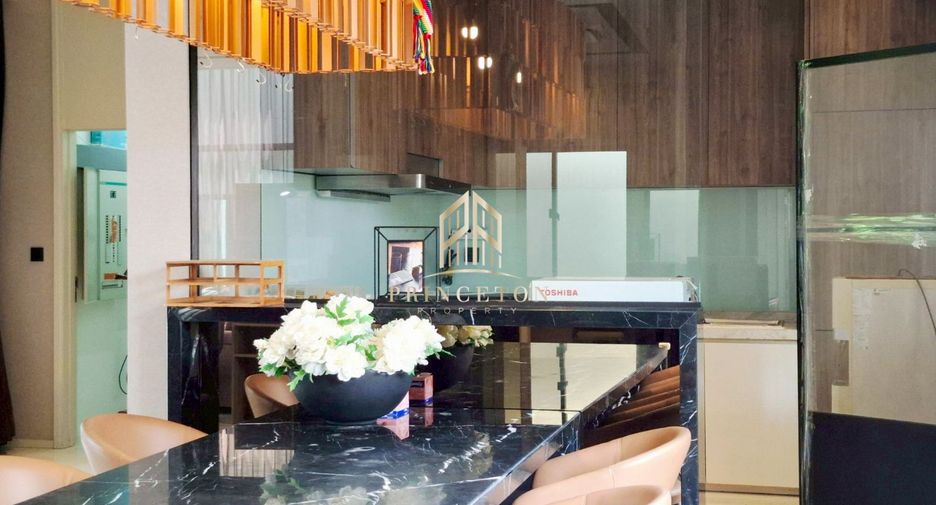 For rent and for sale 5 bedrooms house in Saphan Sung, Bangkok