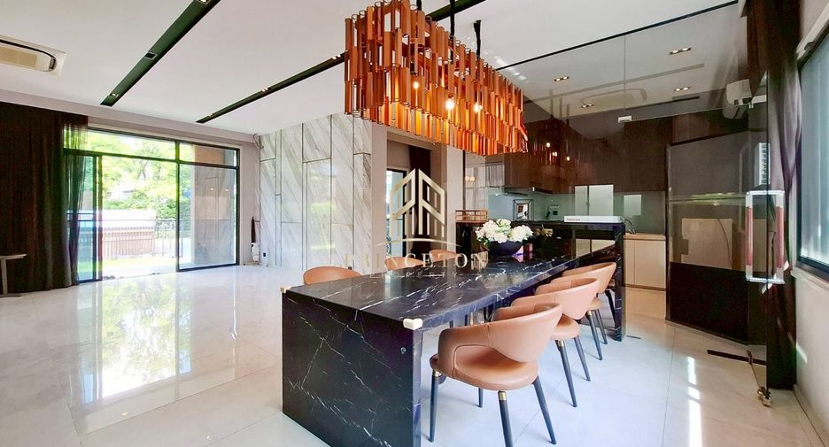 For rent and for sale 5 bedrooms house in Saphan Sung, Bangkok