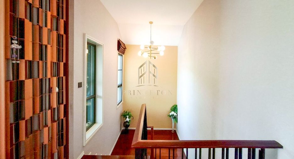 For rent and for sale 5 bedrooms house in Saphan Sung, Bangkok