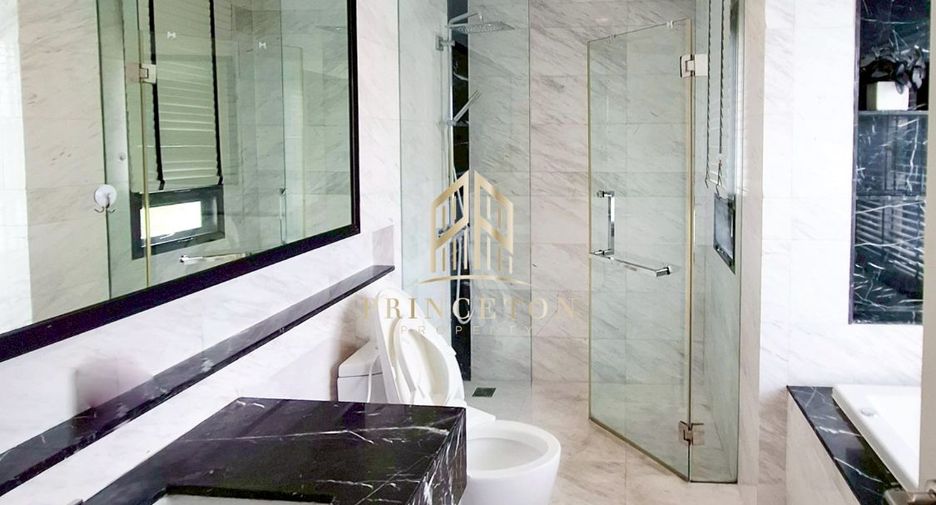 For rent and for sale 5 bedrooms house in Saphan Sung, Bangkok