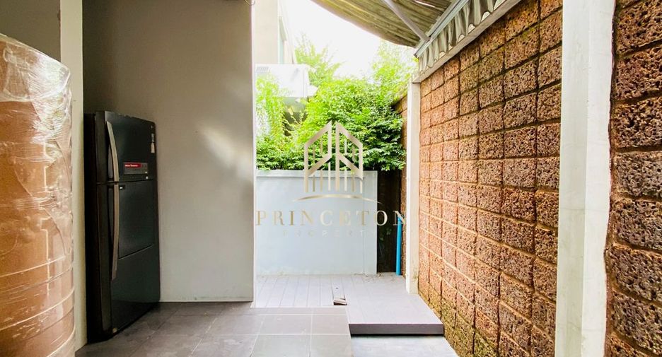 For rent and for sale 5 bedrooms house in Saphan Sung, Bangkok