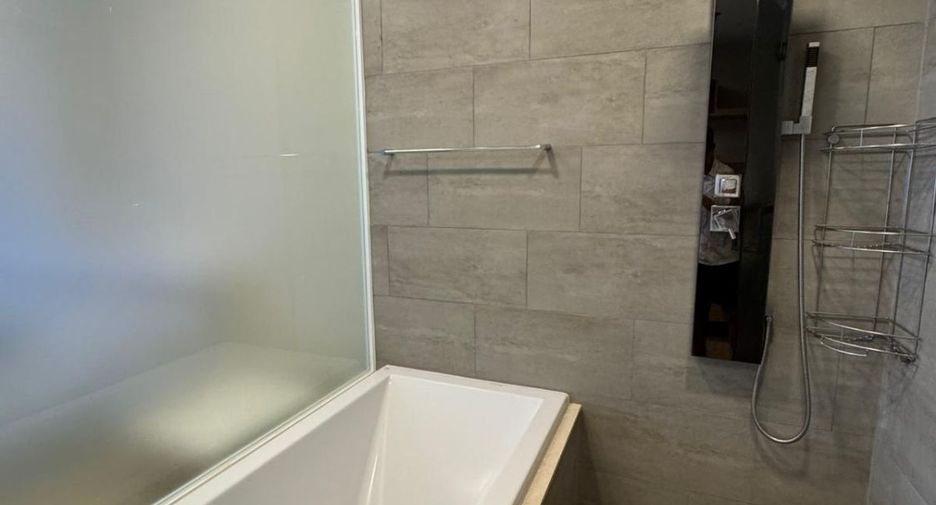 For rent and for sale 1 bed condo in Bang Lamung, Chonburi