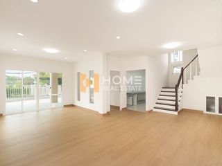 For sale 4 bedrooms house in Lat Krabang, Bangkok