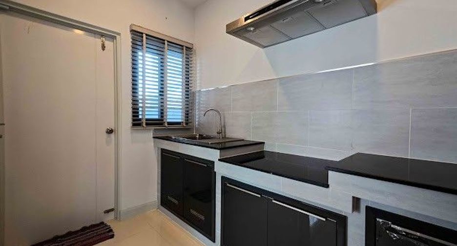 Casa en venta de 4 habitaciones en Thawi Watthana, Bangkok