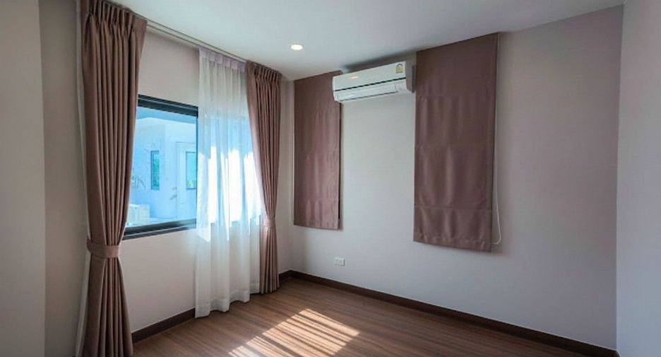 Casa en venta de 4 habitaciones en Thawi Watthana, Bangkok