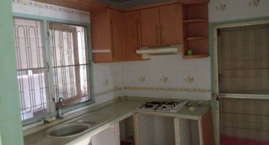 Аренда 3 спальни дом в Лат Пхрао, Бангкок